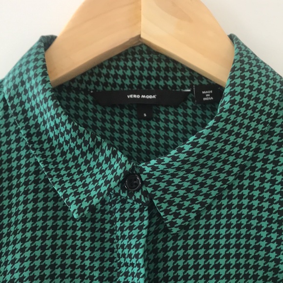 Jewel green/black gingham ruffle blouse - Picture 3 of 3